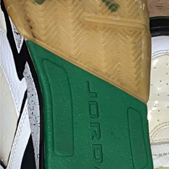 Jordan Shoes Nwt Nike Air Jordans In White Blackand Green Splatter